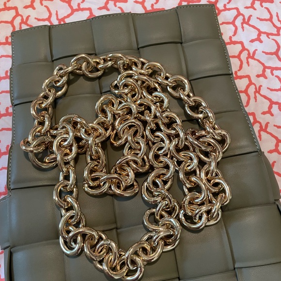 Melie Bianco purse, new w/o tag, excellent condition, pouch, smoke/pet free home - Picture 6 of 11